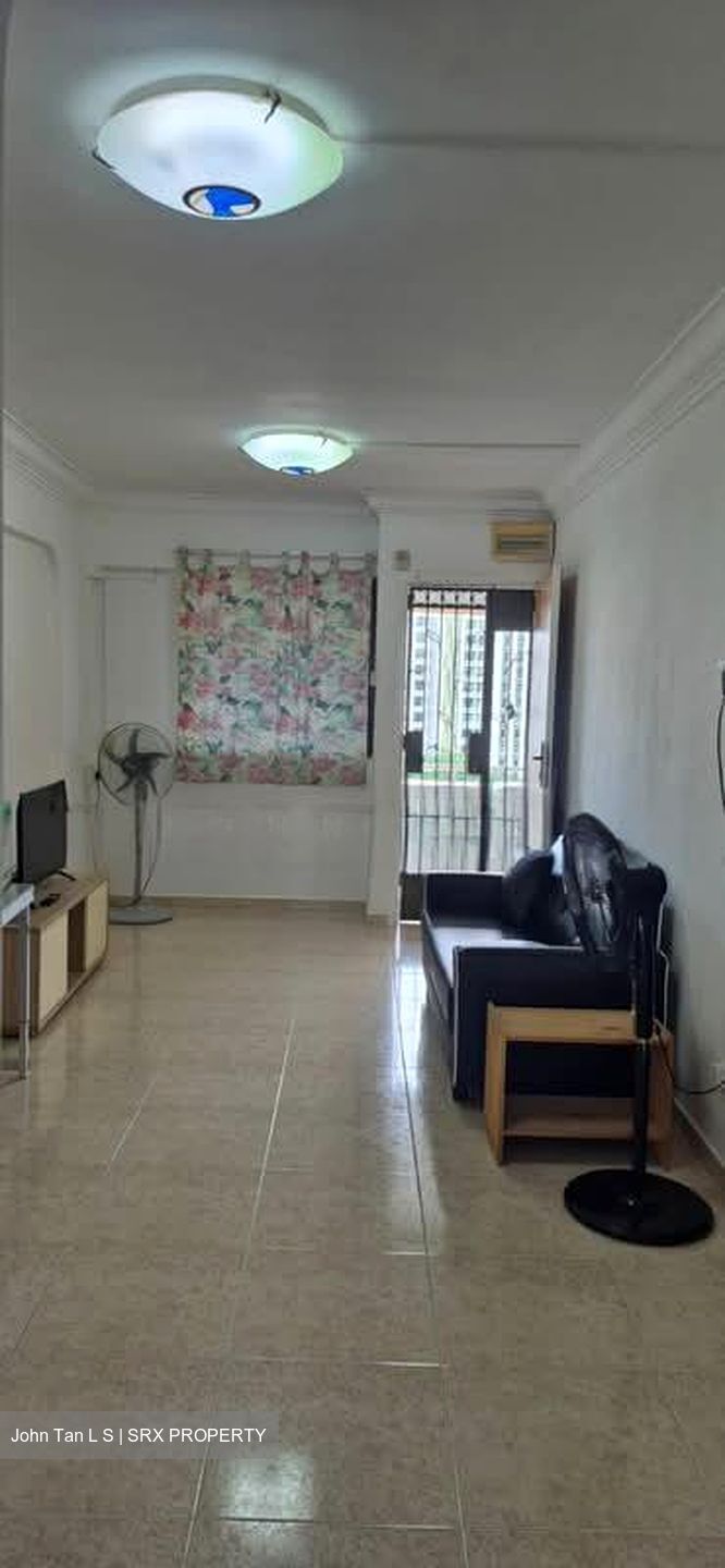Blk 803 Tampines Avenue 4 (Tampines), HDB 3 Rooms #554076091